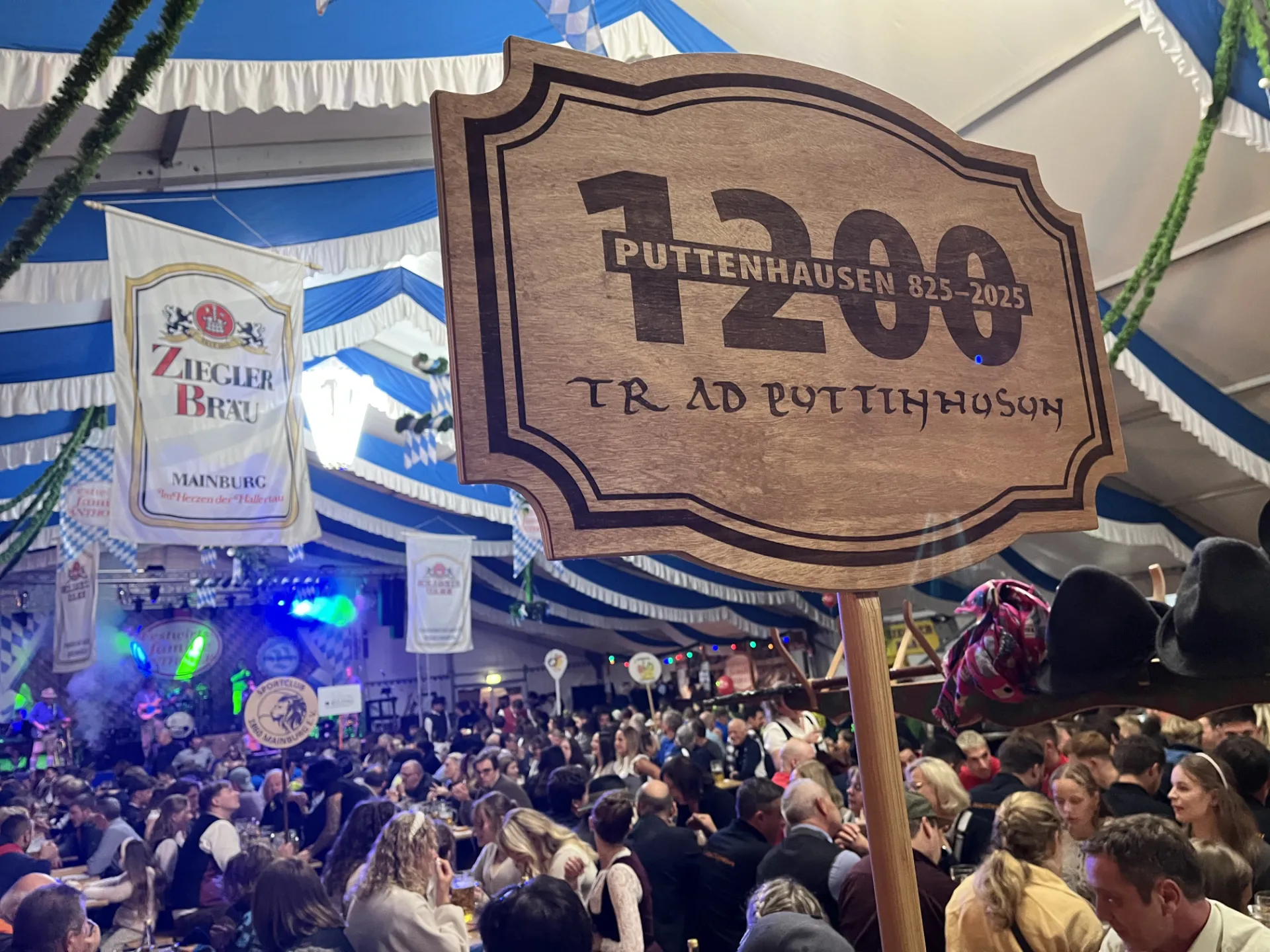 Gemeinschaftlicher Auftritt der Ortsvereine beim Gallimarkt