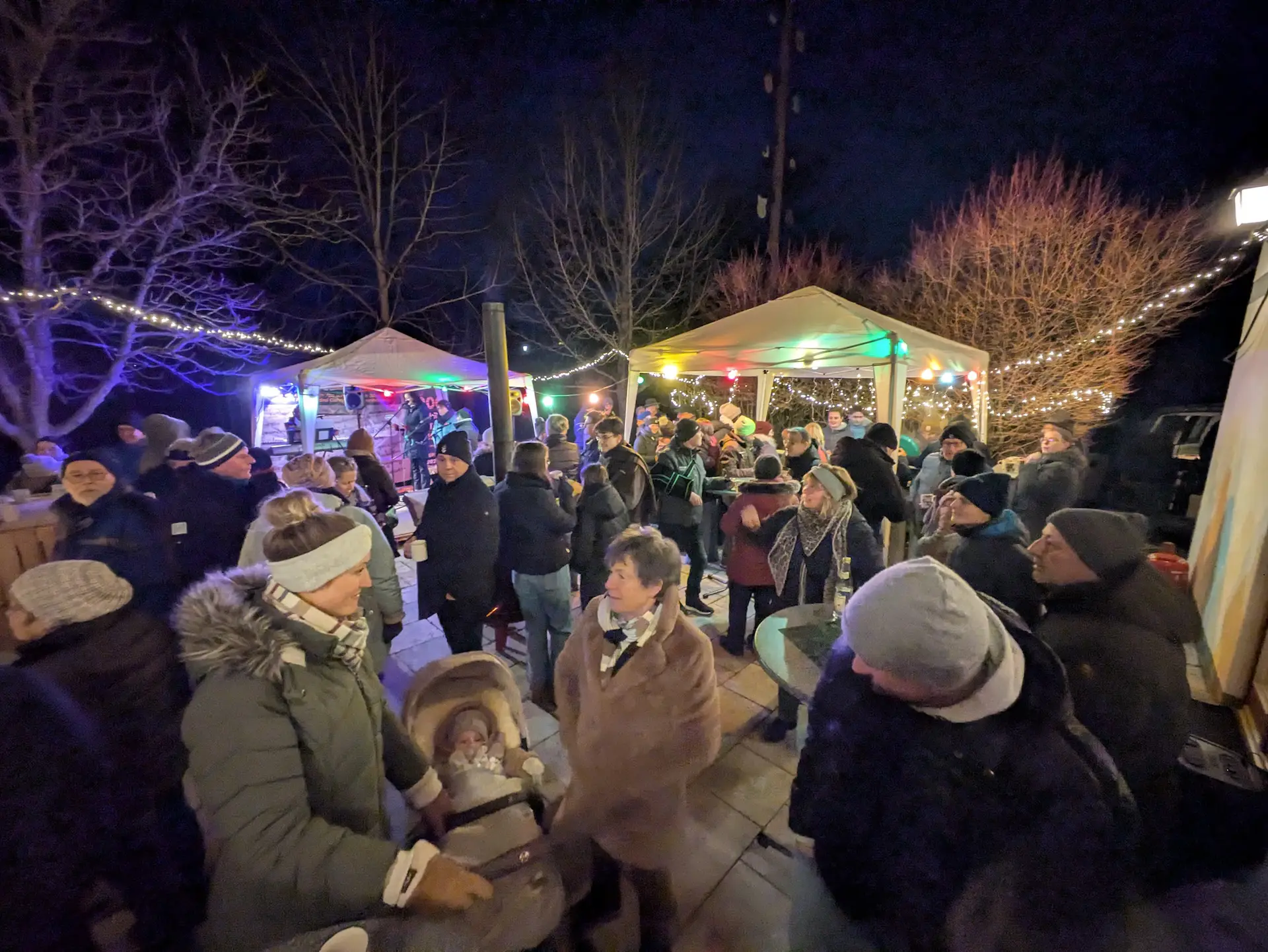 Stimmungsvoller Wintermarkt als würdiger Schlusspunkt der 1200-Jahr-Feier